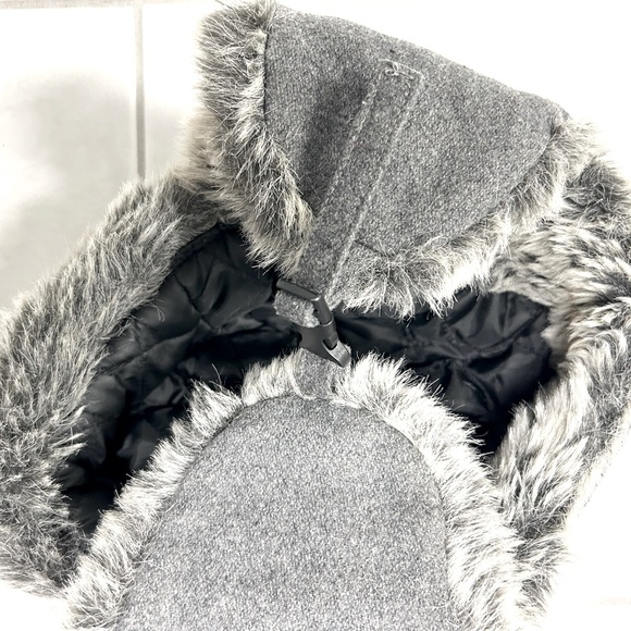 Boy’s Dark Grey Faux Fur Winter Trapper Hat Toque - Picture 9 of 11
